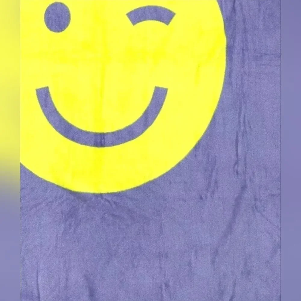 New Smiley Chartreuse Flutter Throw Blanket Room Essentials 50×60
